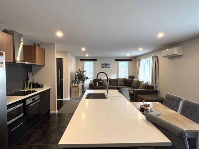 House for rent in Chaslands, Canterbury