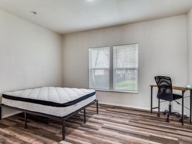 Room for rent in Haltom City, Texas