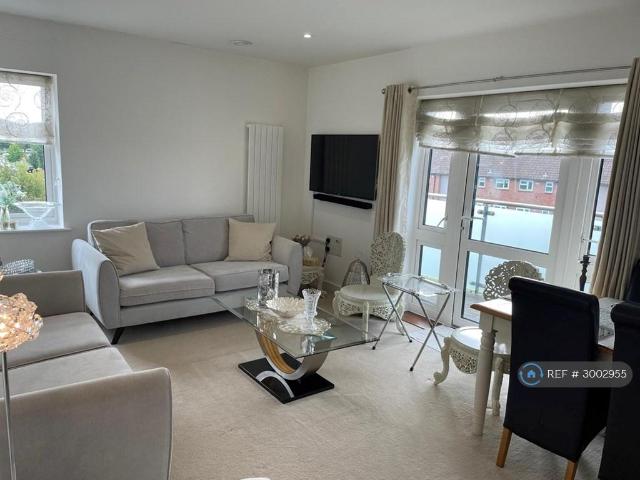 Apartment for rent in London Borough of Hounslow, Greater London