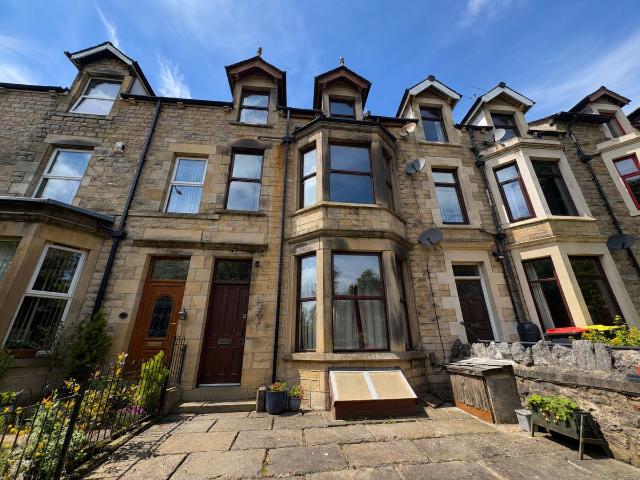 Apartment for rent in Skerton, Bare