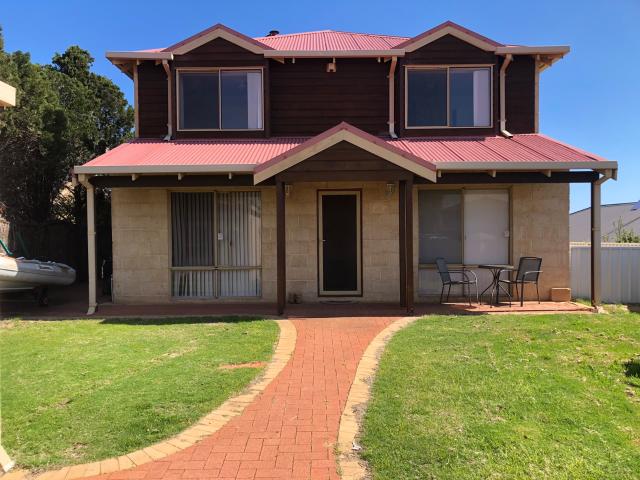 Granny Flat for rent in Parklands, Western Australia