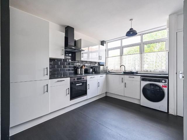 House for rent in London Yard, Isle Of Dogs