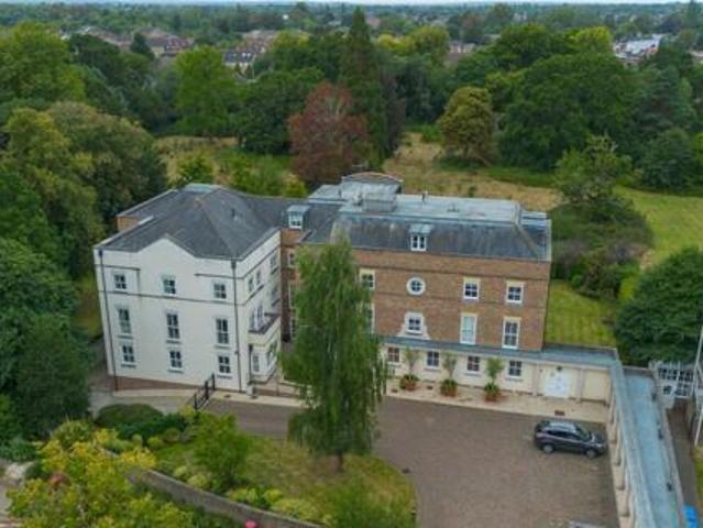 House for sale in Deepcut, Surrey