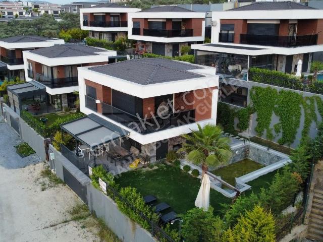 Kuşadasi, Aydin içerisinde kiralık Villa