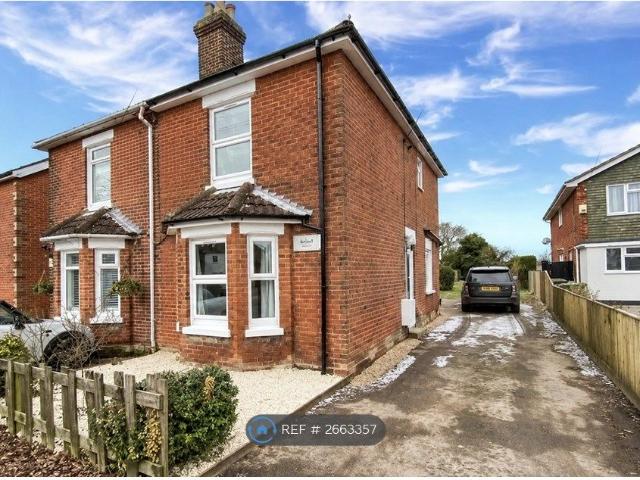House for rent in Old Netley, Helford