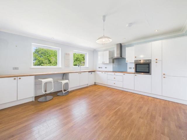 Apartment for rent in Old Windsor