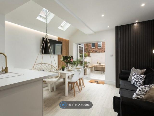 Room for rent in Bell Farm, High Field
