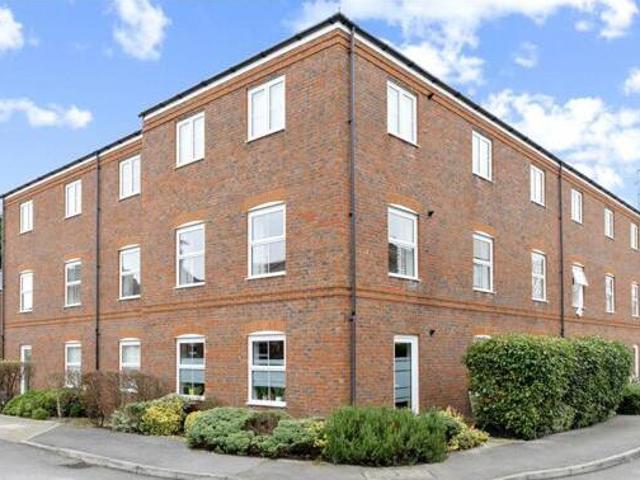 House for sale in Littlecote, West Sussex