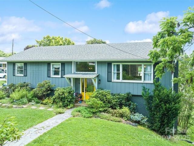 House for sale in Weaverville