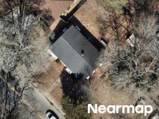 House for sale in Clayton