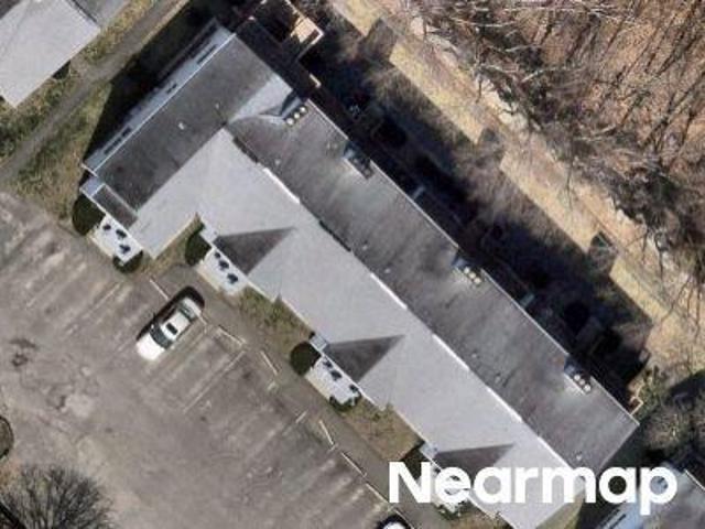 Condo for sale in Waterbury, Connecticut