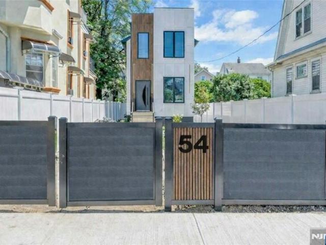House for sale in Fairview, New Jersey