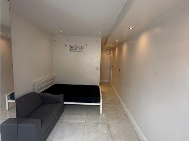 Studio for rent in Barkingside, Greater London