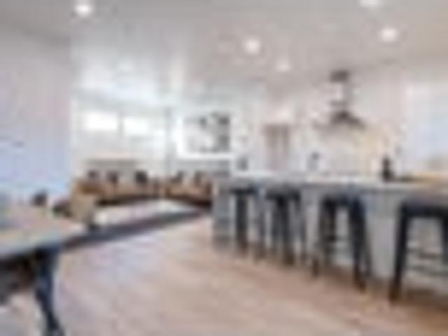 Townhouse for rent in Hamilton North, Hamilton City