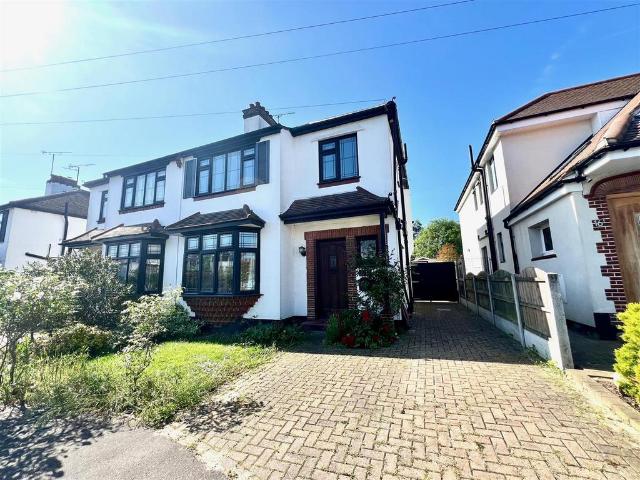 House for rent in Alton Barnes, Essex