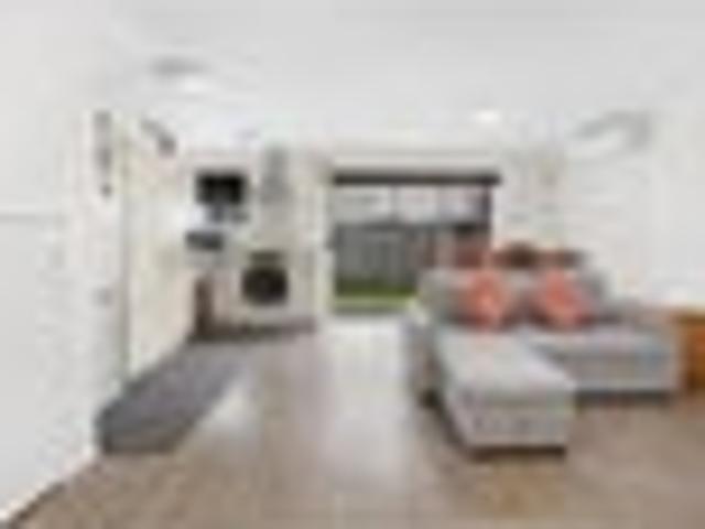 Townhouse for rent in Knighton, Hamilton City