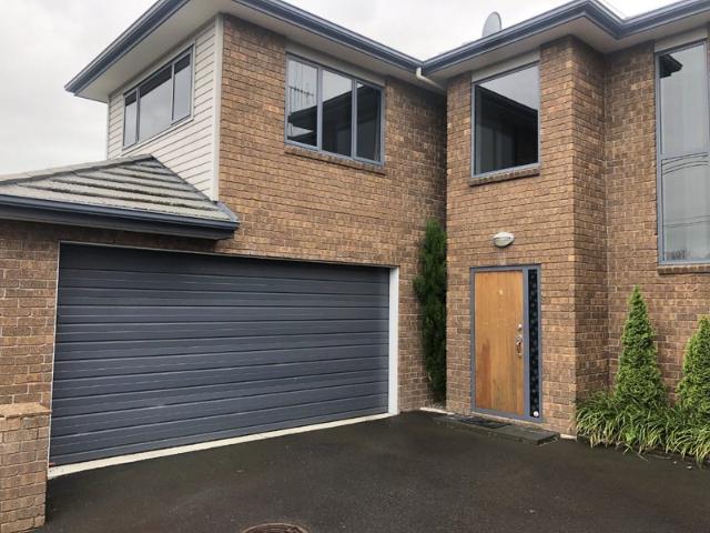 House for rent in Hamilton East, Hamilton City