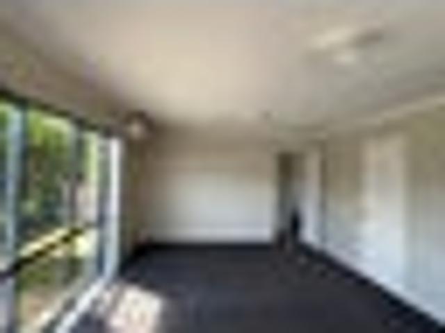 Townhouse for rent in Knighton, Hamilton City