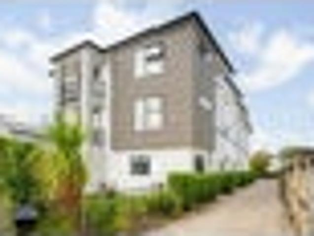 Townhouse for rent in Knighton, Hamilton City