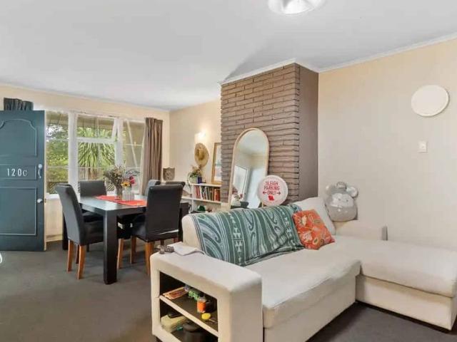 Apartment for rent in Hamilton Central, Hamilton City