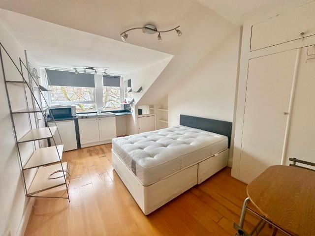 Studio for rent in St. John's Wood, Greater London
