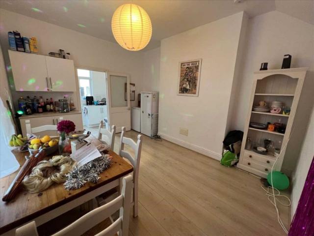 Room for rent in Pennycomequick, Mount Wise