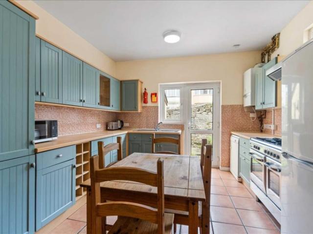 Room for rent in Pennycomequick, Mount Wise