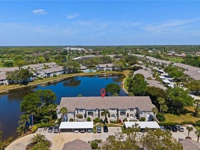 Condo for sale in Naples
