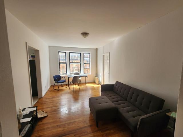 Room for rent in Arverne, New York