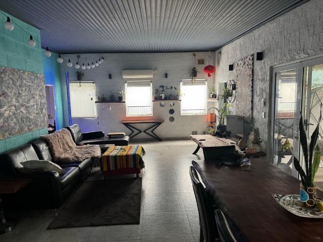 Room for rent in Hamilton Hill, Western Australia