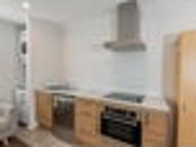 Apartment for rent in Hamilton Lake, Hamilton City