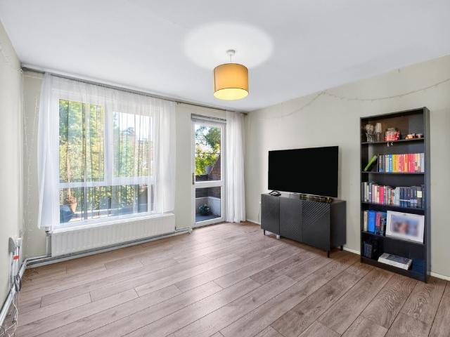 Apartment for rent in Highbury, Greater London