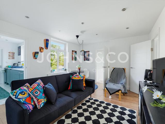 House for rent in London Borough of Hounslow, Greater London