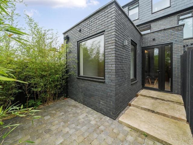 Apartment for rent in Brent Cross, Greater London