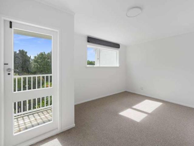 Townhouse for rent in Herne Bay