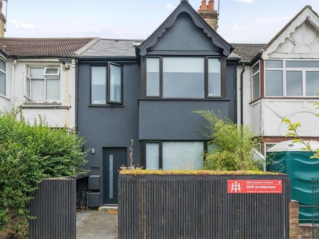 Apartment for rent in Brent Cross, Greater London