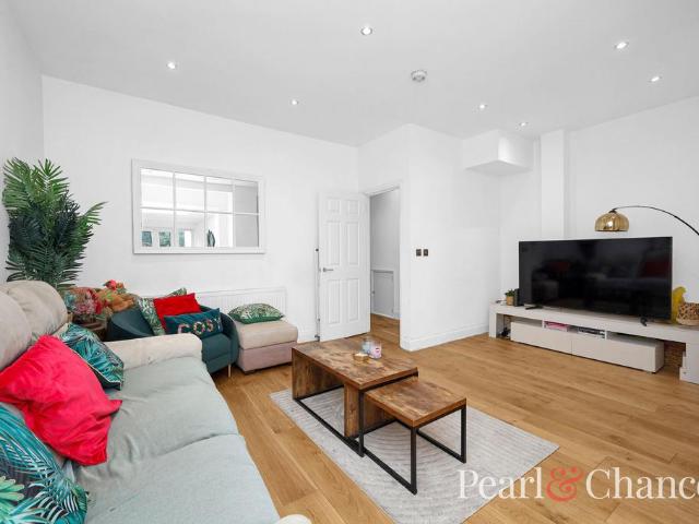 Apartment for rent in Brent Cross, Greater London