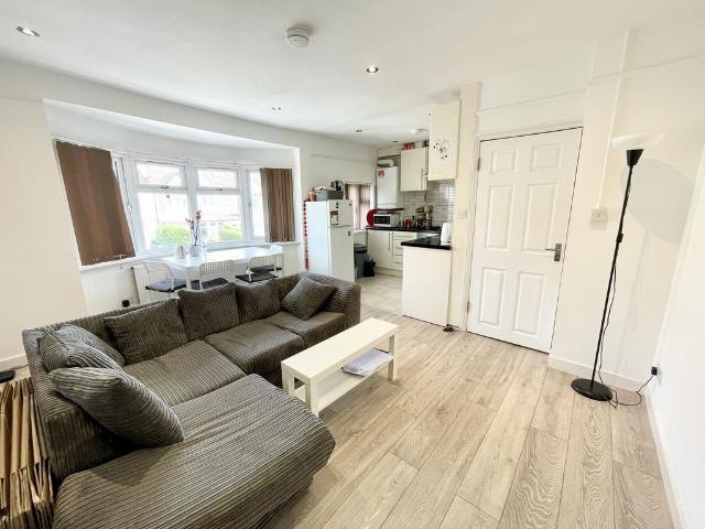 Apartment for rent in Brent Cross, Greater London