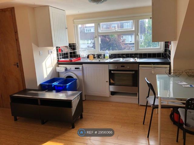 Studio for rent in Brent Cross, Greater London