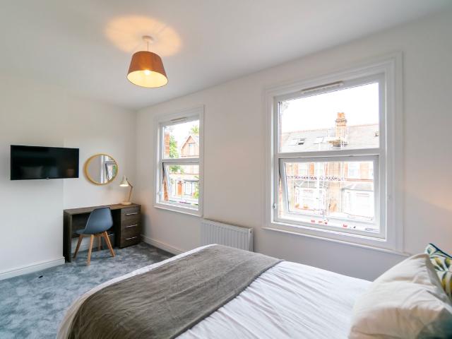Room for rent in Newtown, Reading