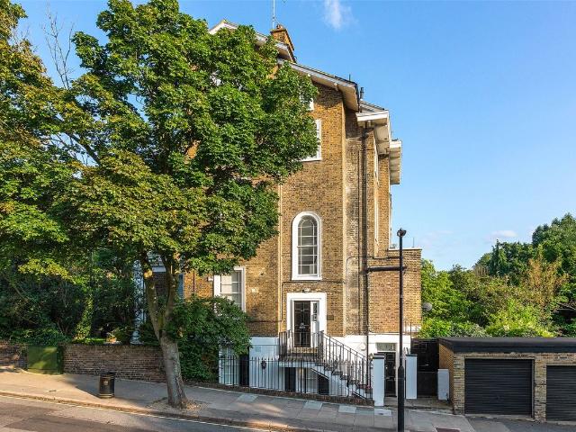 Apartment for rent in Maida Vale, Greater London