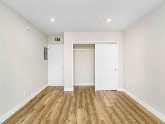 Apartment for rent in Beverly Hills, California