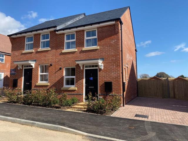 House for rent in Littlecote, West Sussex