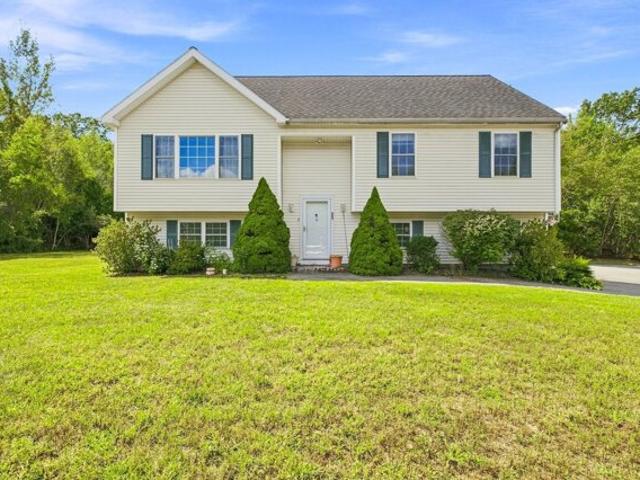 House for sale in Holbrook, Massachusetts