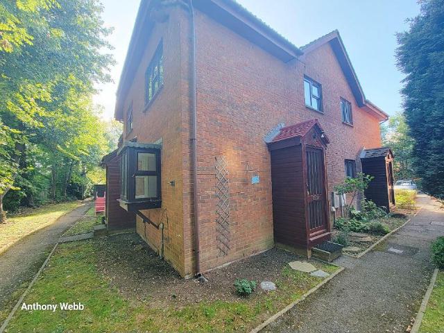 House for rent in London Borough of Enfield, Greater London