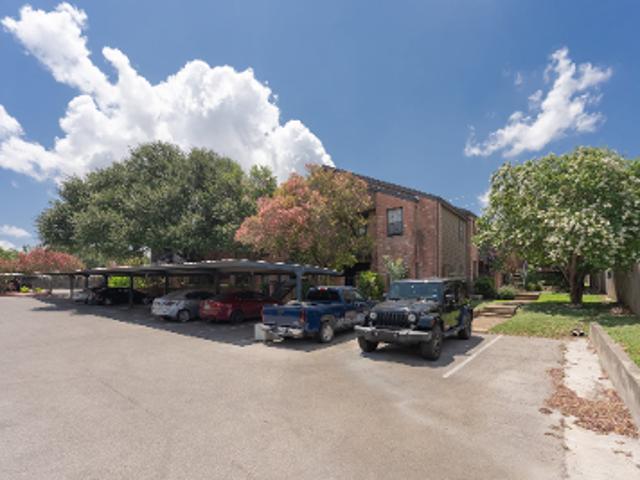 Condo for sale in Leesville, Texas