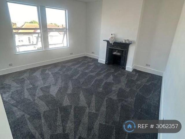 Apartment for rent in Westcliff-on-Sea, Southend-on-Sea