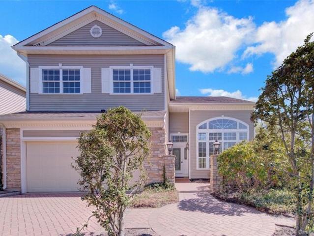 Condo for sale in Centereach, New York