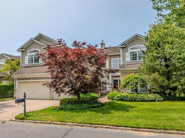 Condo for sale in Mount Sinai