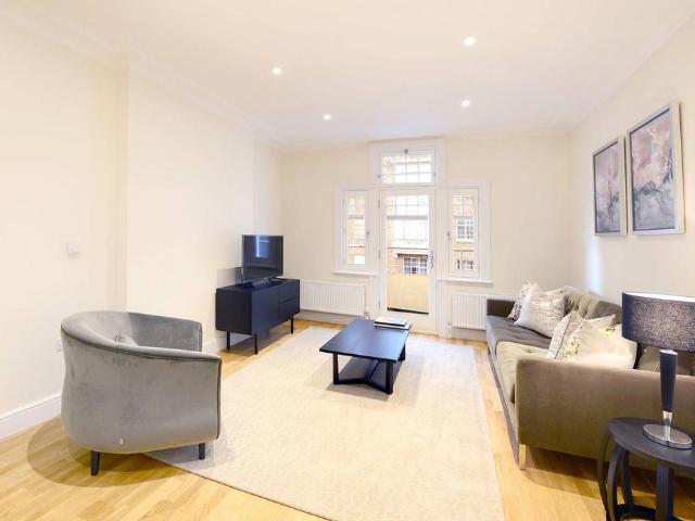 Apartment for rent in London Borough of Hammersmith and Fulham, Greater London